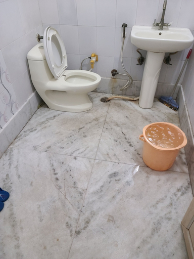 Bathroom 4, Shri Krishnashrya Seva Sadan By GRB, Mathura