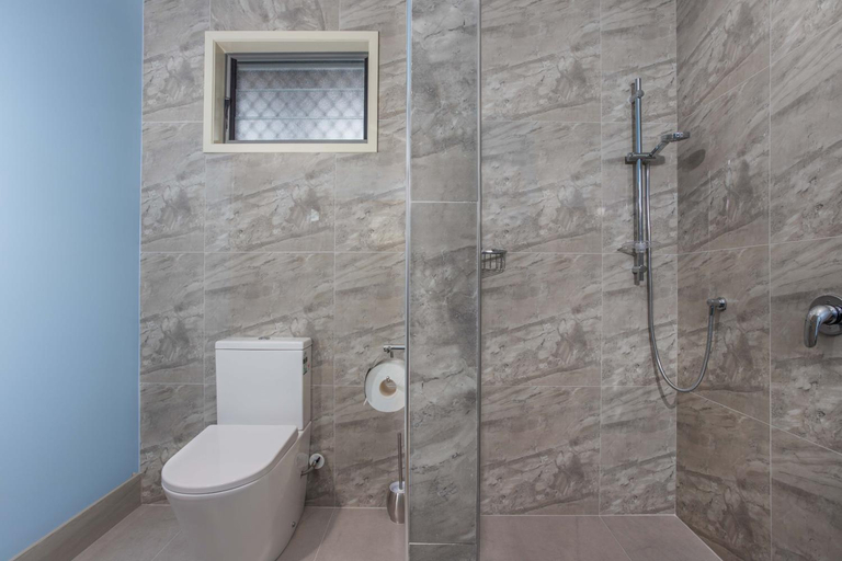 Bathroom 5, Moana Sands Lagoon Resort - Adults Only, Rorotonga