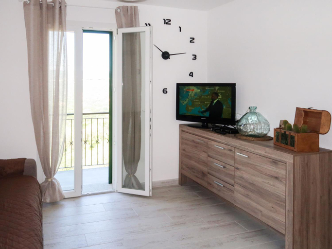 Others 5, Apartment A Ca' Gialla - AEG100 by Interhome, Savona