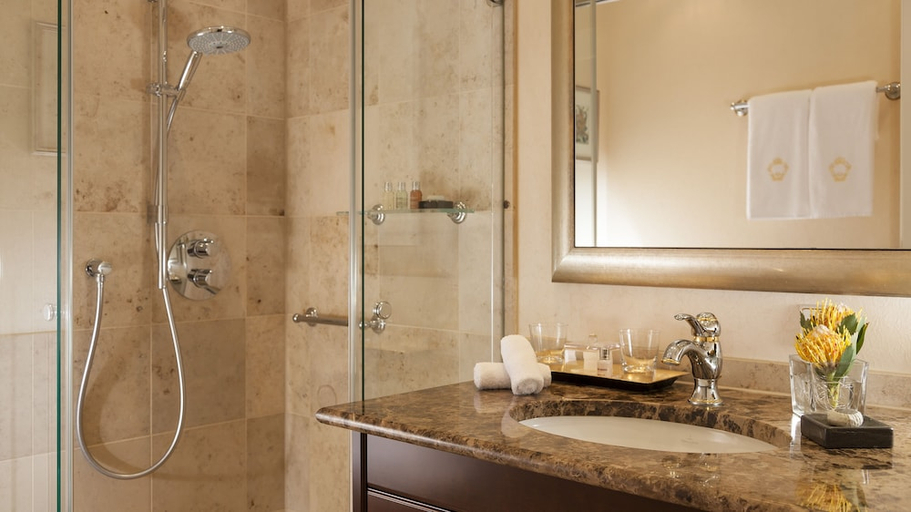 Bathroom, Relais And Chateaux Hotel Bulow Palais, Dresden