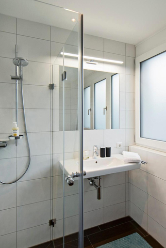 Bathroom 5, Relaxed Urban Living, Dornbirn