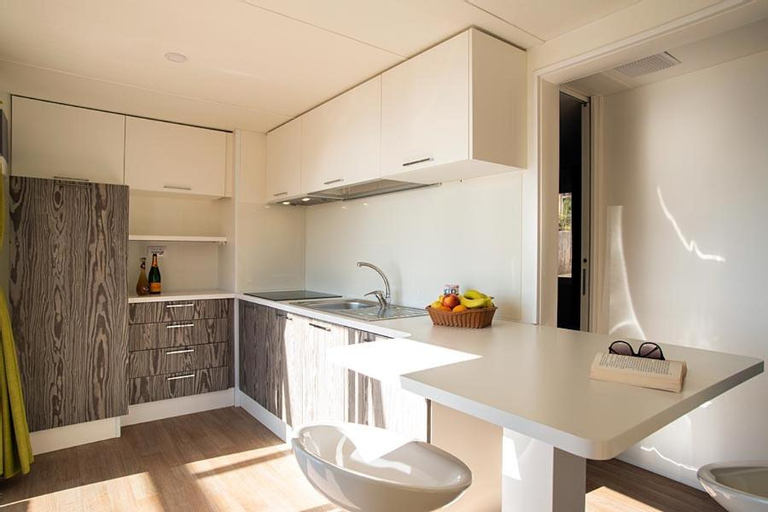 Dining Room 16