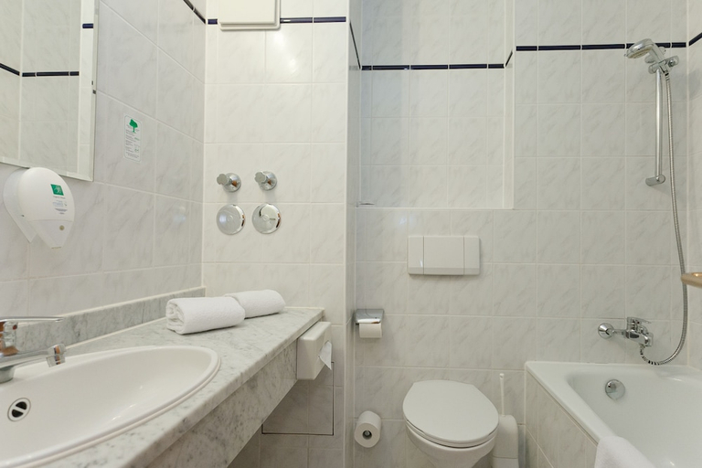 Bathroom 5, Andante Hotel Erding, Erding