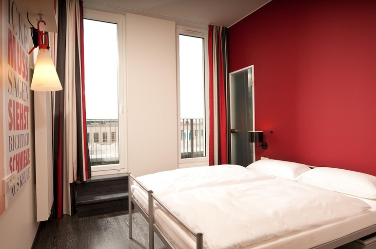 Bedroom 2, Generator Berlin Alexanderplatz, Berlin
