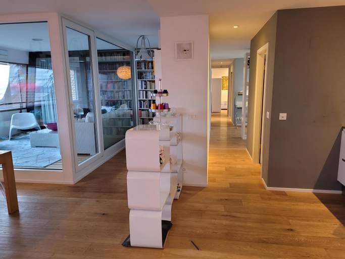 Others 5, 3-bedroom apartment with spectacular view, Neuchâtel