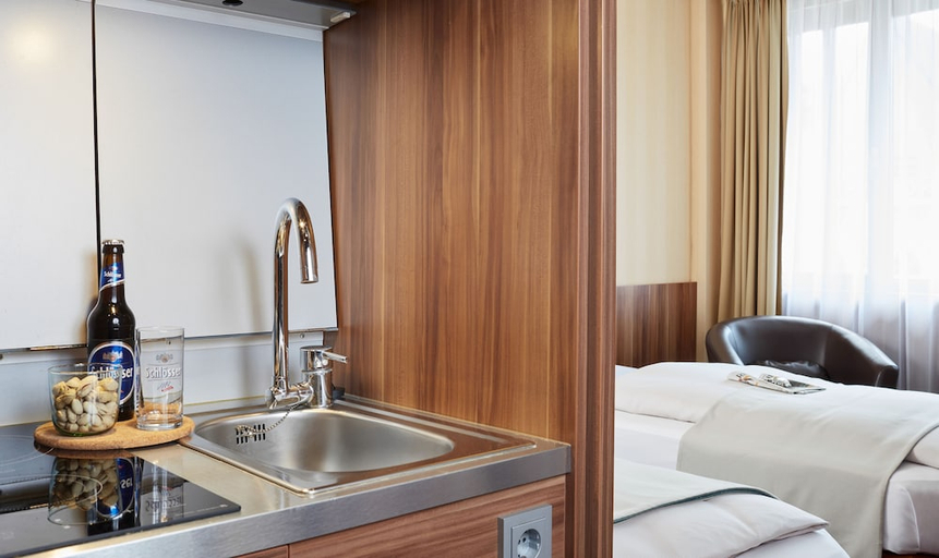 Bedroom 2, Living Hotel Düsseldorf, Düsseldorf