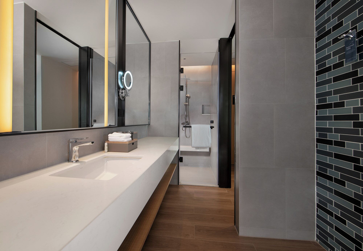 Bathroom 4, Fairfield By Marriott Shenzhen Bao'An, Shenzhen