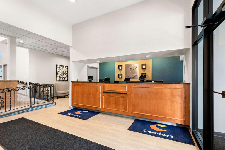 Public Area 3, Comfort Inn Pocono Lakes Region, Wayne