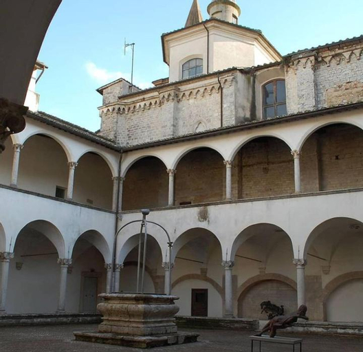 Exterior 9