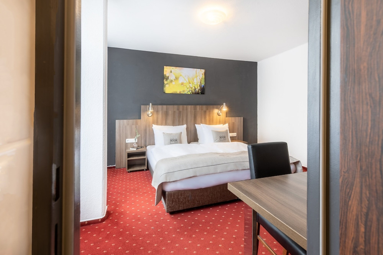 Bedroom 2, Hotel Leonet, Köln