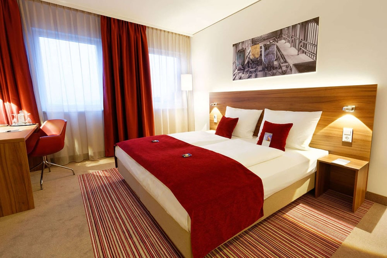 Bedroom, Four Points Flex by Sheraton Essen, Essen
