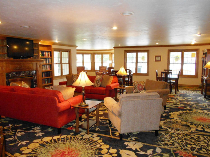 Public Area, Pheasant Park Resort, Door