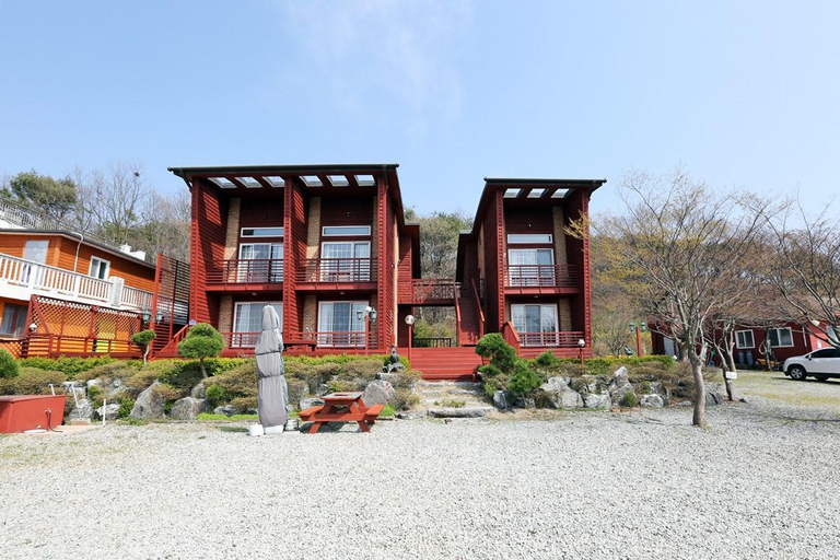 Others 5, Milart Pension, Taean