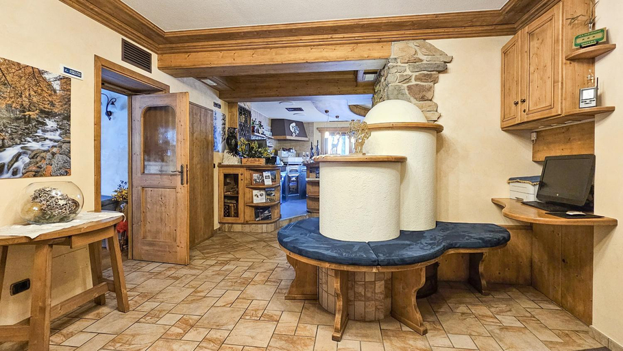 Public Area 2, Albergo Alpenrose, Sondrio