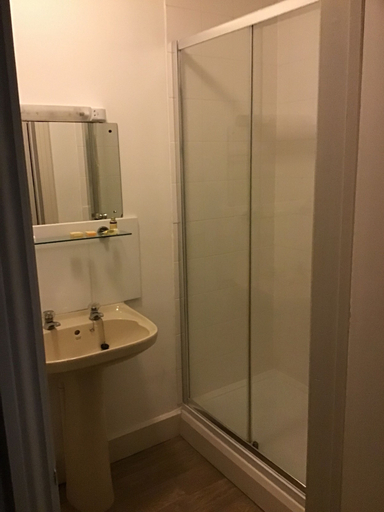 Bathroom 2, The Washford Station Inn, Somerset
