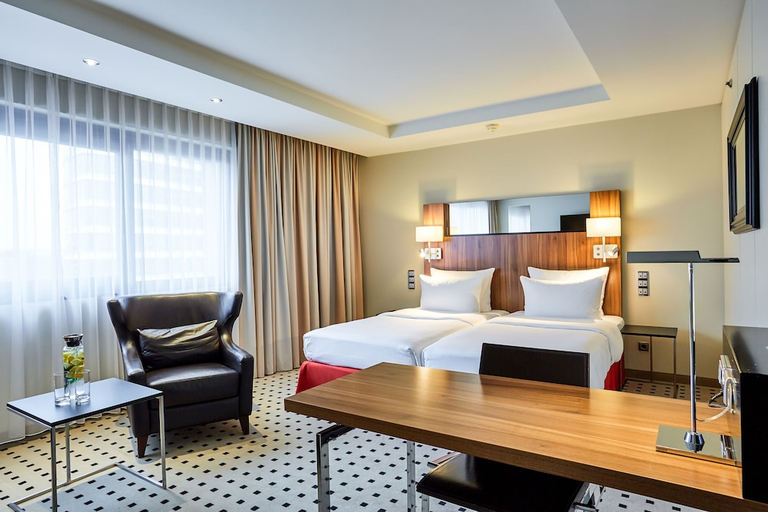 Bedroom 2, Radisson Blu Conference Hotel, Dusseldorf, Düsseldorf