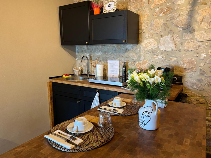 Others 4, B&B Fontanelle, Terni