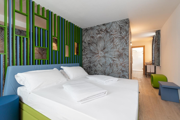 Bedroom 2, lillil - Popping Holiday, Trento