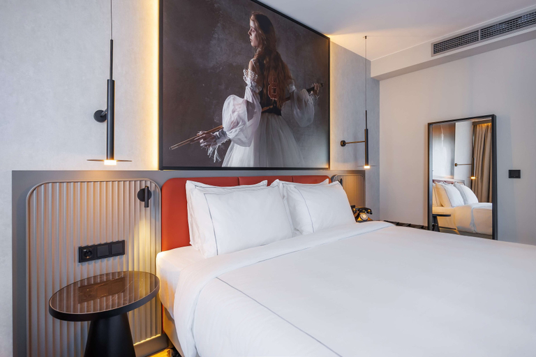 Bedroom 2, Radisson RED Berlin Kudamm, Berlin