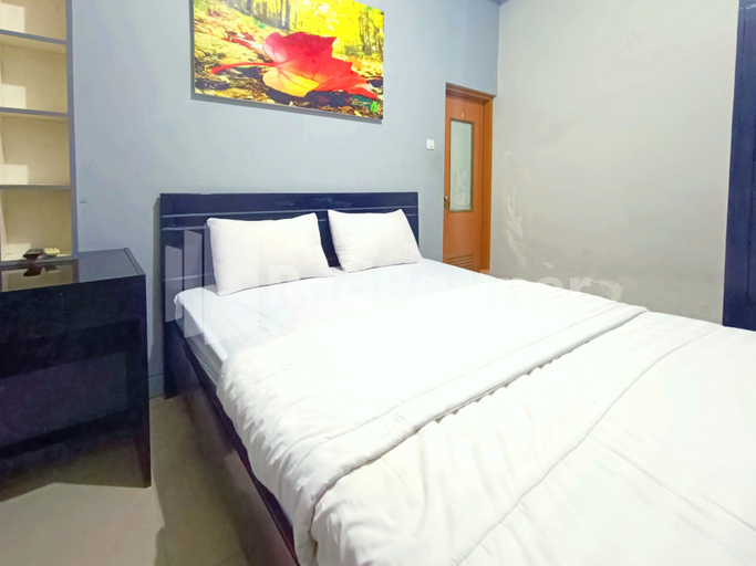 D'Waru Homestay Syariah near Jl Slamet Riyadi Mitra RedDoorz