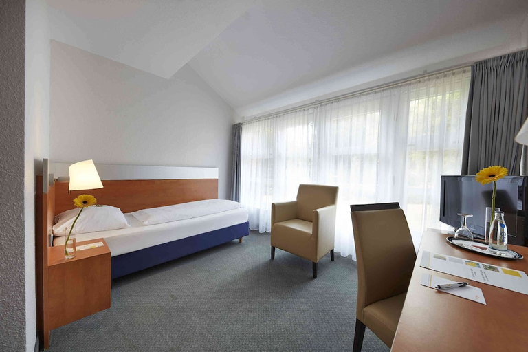 Bedroom 2, GHOTEL HOTEL & LIVING KIEL, Kiel