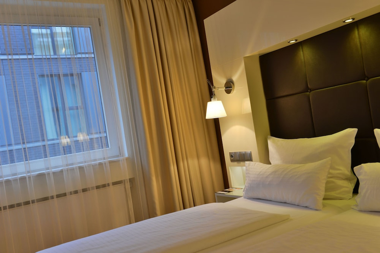 Bedroom 2, Hotel Santo, Köln
