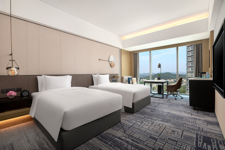 Crowne Plaza JIANGMEN BINJIANG Room Type - 2 Twin Standard Lake View