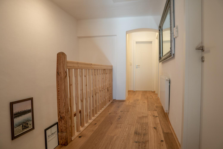 Others 5, Traditionell-modernes Haus in Hotting, Innsbruck