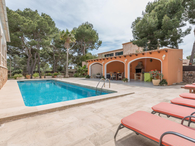 Others 5, Villa Torre, Baleares