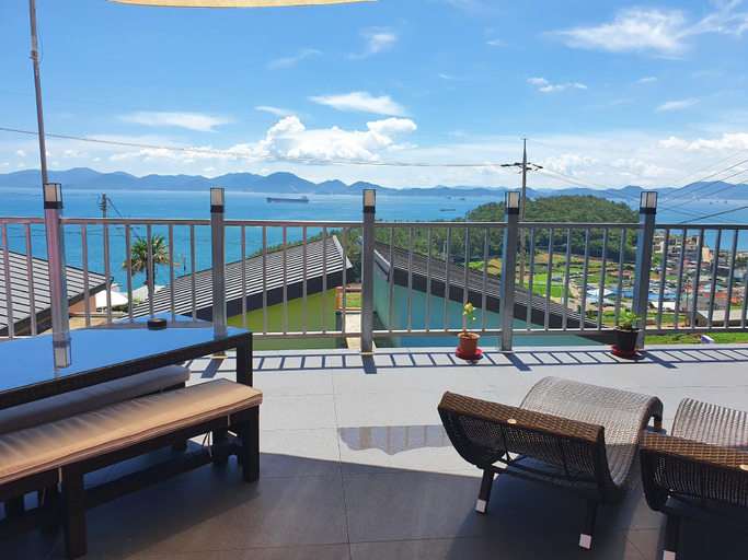 Others 1, Namhae Gooreum Yeolmae Pension, Namhae