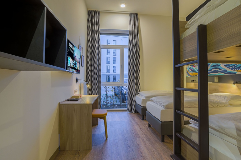 Bedroom 4, Ramada Encore by Wyndham Munich Messe, München