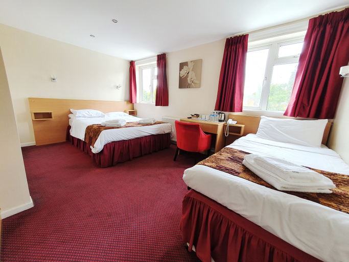 Bedroom 3, Royal Square Hotel - NEC & Birmingham Airport, Solihull