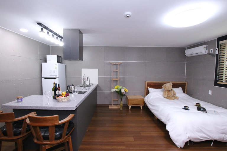 Bedroom 2, Uljin blue ara CD pension, Uljin