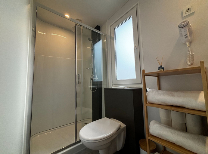 Bathroom 3, Mobile Home Maris, Orebić