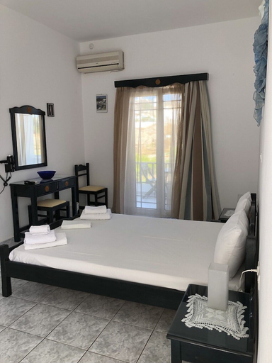 Bedroom 2, ANNA ZISIMOS, South Aegean