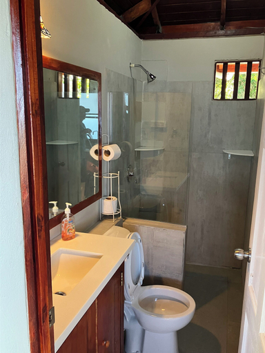 Bathroom, Mahogany Ridge Trinidad