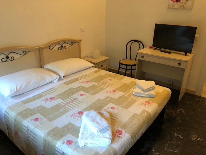 Others 4, Home Sweet Home B&B, Pisa