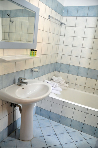 Bathroom 3, Koni Village, Crete