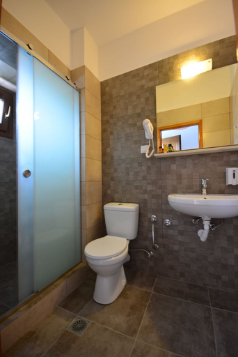 Bathroom 3, Spiros Soula Hotel, Crete
