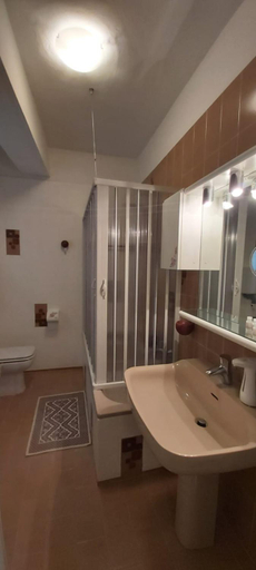 Bathroom 3, APPARTAMENTO HEIDI IN CENTRO STORICO, Verona