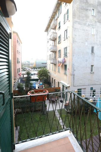 Exterior & Views 3, Le case di Elisa 3, Genova