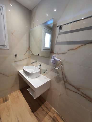 Others 4, Thalatta Apartments, East Macedonia and Thrace