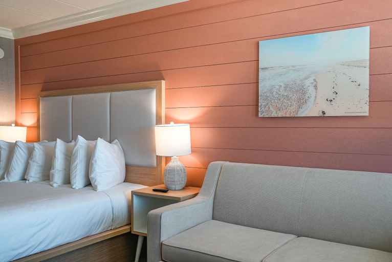 Bedroom 3, Spray Beach Oceanfront Hotel, Ocean