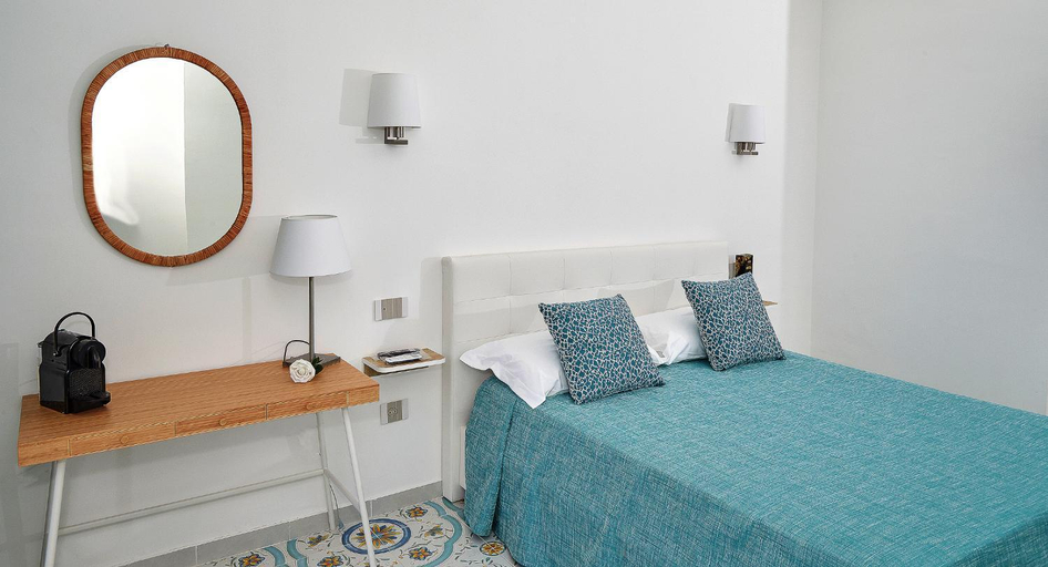 Others 5, Malafemmena Guest House, Napoli