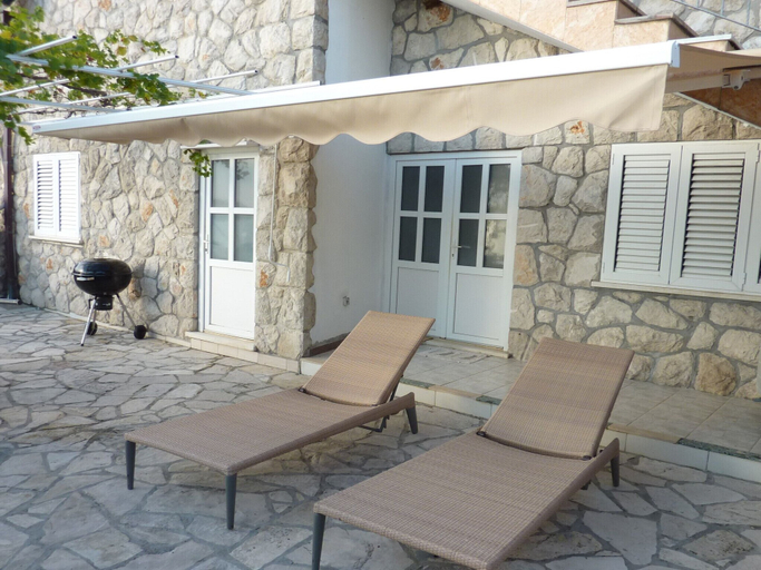 Exterior & Views 2, Sun & Sea Apartments, Pojezerje