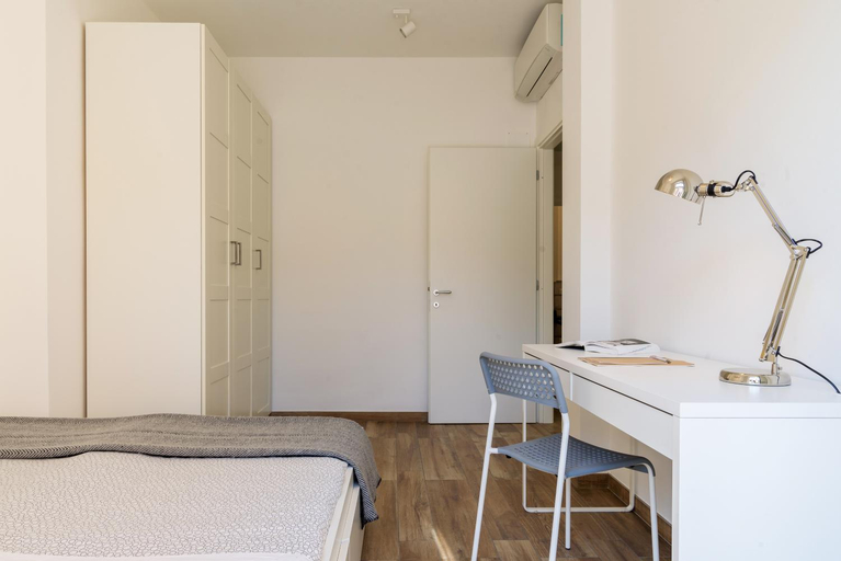 Bedroom 1, Baisi Terrace Flexyrent, Genova