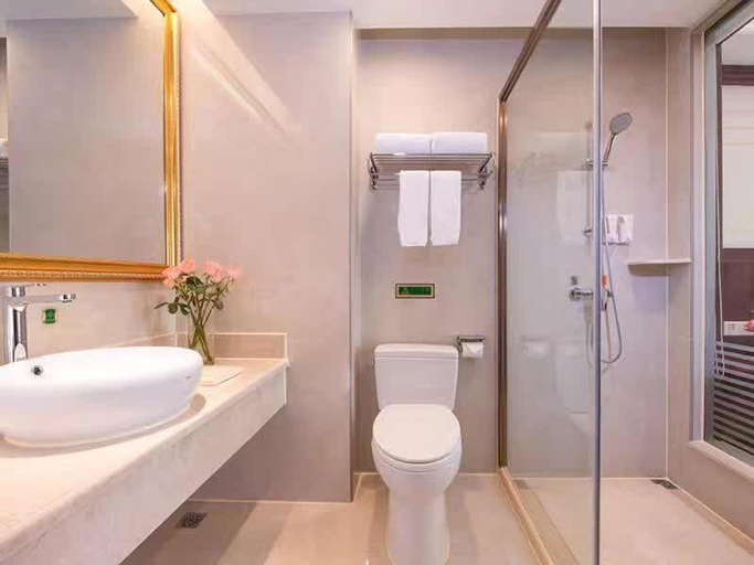 Bathroom 3, Vienna Hotel Guangdong Gaozhou Chengdong Passenger Station, Maoming
