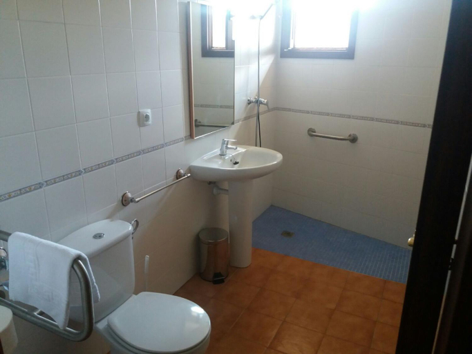 Bathroom, Hospederia Prepirineo, Zaragoza