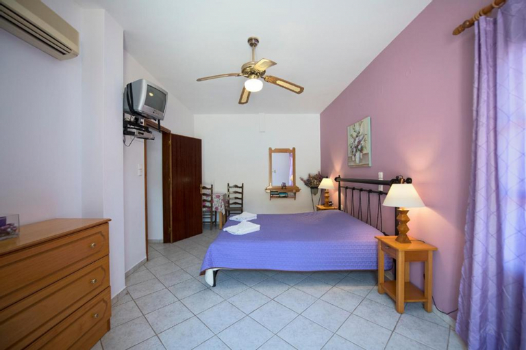 Bedroom 2, Amphitrite Apartments, South Aegean