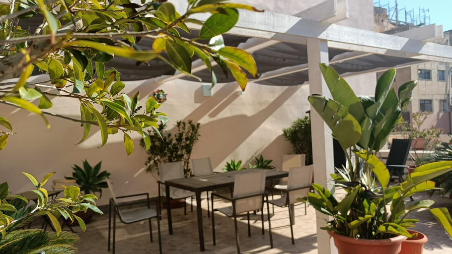 Food & Drinks, Il riad del capitano, Syracuse